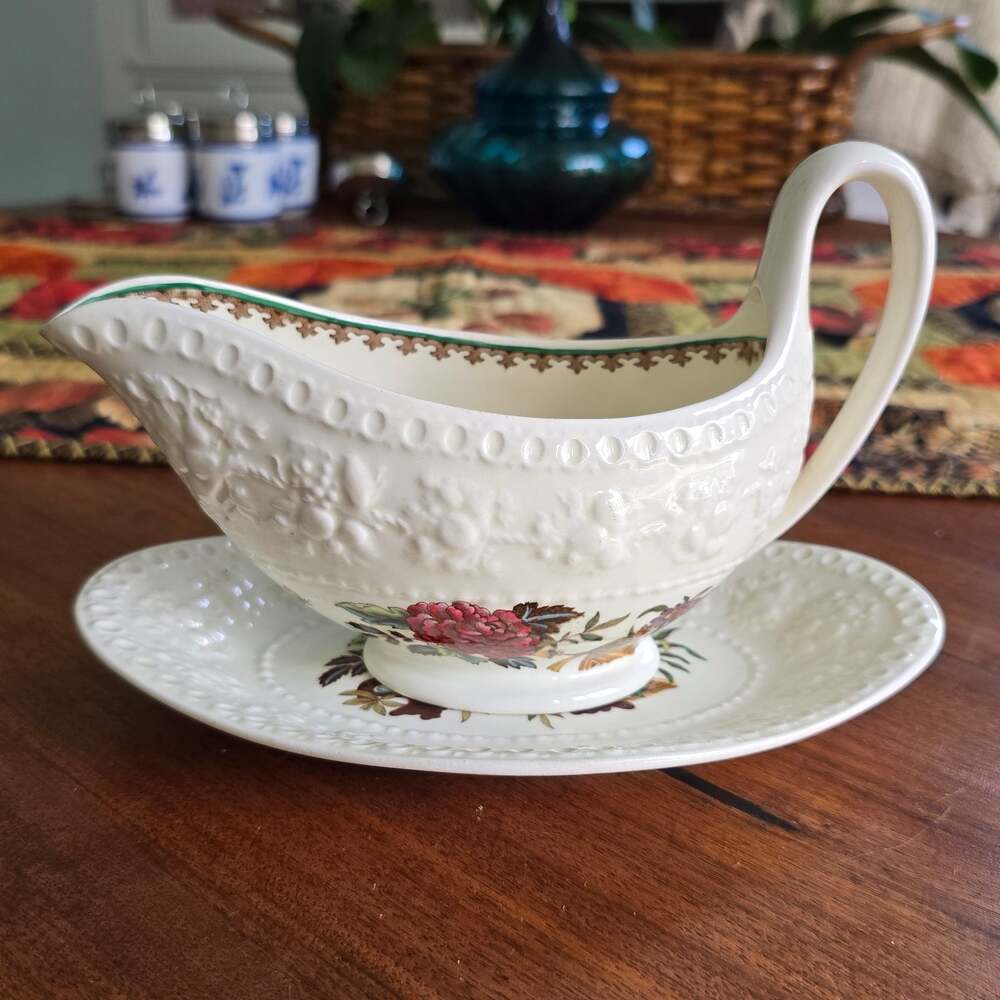 VTG Wedgwood Wellesley Bullfinch Gravy Underplate Heritage Cottagecore Tradition
